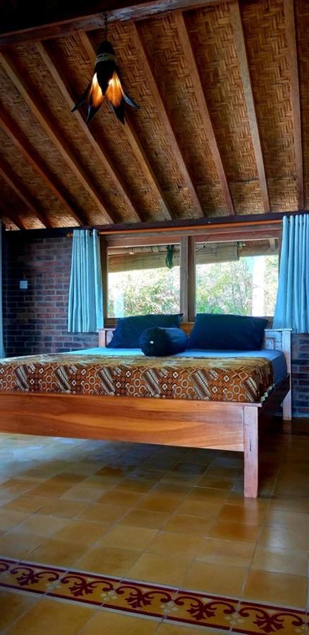 Batu Hill Villa Watukarung Exterior foto